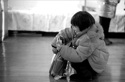 �������Q���Ų���������r ���g���B����O��