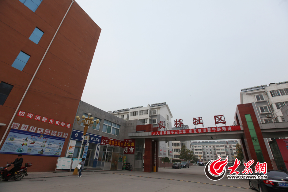 28�����磬���۽���һȦһ����������ʮ���Ї��W(w��ng)�j(lu��)ý�wɽ�|�С����L�F(tu��n)���M(j��n)����Ԭ����^(q��)���󱊾W(w��ng)ӛ�� ���L(zh��ng)�� �z.jpg