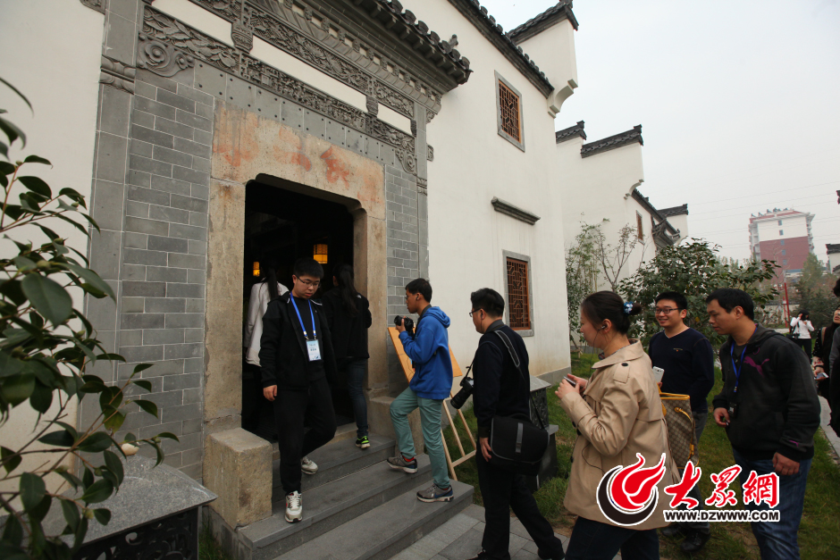 һƬƬ�׉����ߵĻ��ɽ�����һ�ӘǸߵ��ϑ��_(t��i)�����ѵĻ��Ȏ������ͨ���ֲ�ˇ�g(sh��)�^�����ƴ�һ�P�֕���չ�á��󱊾W(w��ng)ӛ�� ���L(zh��ng)�� �z