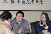 �Rʏ��У�W(xu��)��2400���e�}������ĸУ