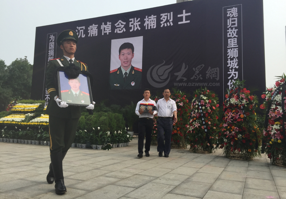 8��2�����磬�ںӱ�������ʿ��@��һ���侯��ʿ�����z�񣬏����ʿ�õ܏�ϣ�ѱ��ǻҺ����������Y�����I�o�����Y�����M����ʿ��������󱊾Wӛ�� ���L�� �z