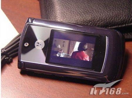 貝克漢姆代言摩托C網鏡面翻蓋V9m上市