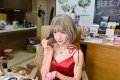 2018��5��7�գ����ݡ�96��ĺ��Z��һ������Ů�b���Ԍ��������ں����ОI���^���I���Լ��ľW�ꡣ�����y�ĕr�򣬺��Z��һö�����С��磬���y֮���������}�����㡢ҹ��Ů�ɵȶ�N�������S���ГQ��