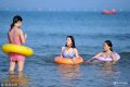 2018��5��31�գ������ό���ɽ�|���u�������^(q��)��ɳ����ˮԡ�����w���ĕr��(ji��)�ĺ�߅ɳ���L(f��ng)�飬߀�в����ο͵Ȳ�����ˮ�ض����������µ���ˮ�ЇL�r��Ӿ�����Ŀ옷��