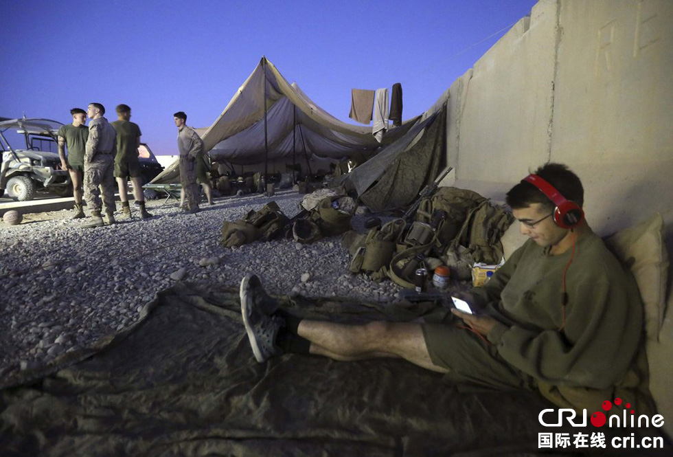 ��Ӣ�������ʽ�Y���ڰ������Є�