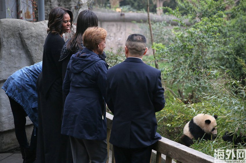 26������10�r�S���������y(t��ng)�W���R������Ъ��������ĸ�H�Լ��ɂ�Ů��һ�����M(j��n)�ɶ�����؈�����о����أ��c�����ѾõĴ���؈����һ���H�ܽ��|��