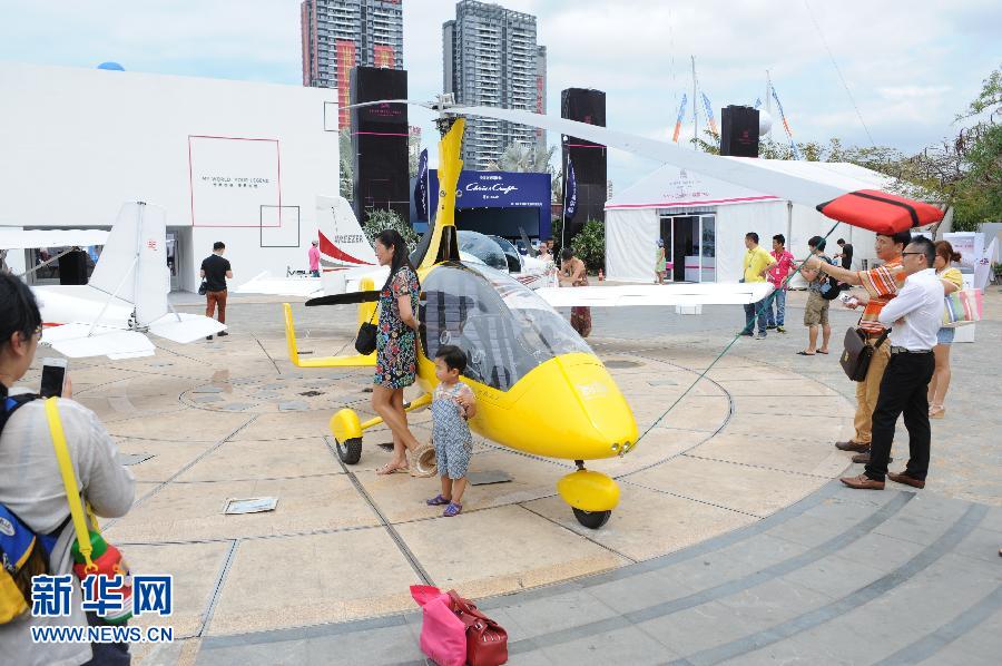 3��27�������^����չ����С��ֱ���Cǰ��Ӱ�����գ�2014����ʢ�ۡ��Ї���ͧ�����ՙC�����F���ʽչ���ں��������_Ļ�� ���A��l����һ�� �z��