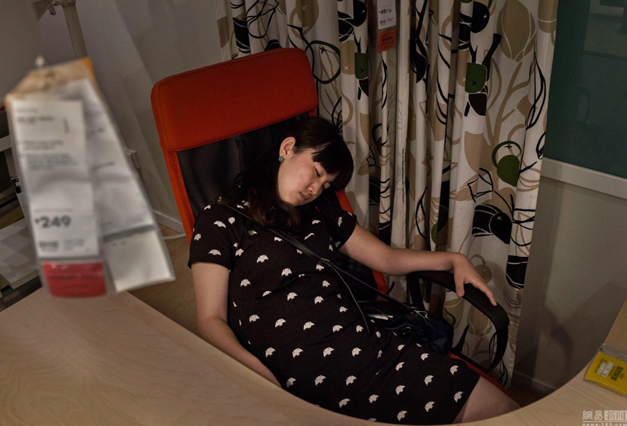 �D����ڼҾ��̈���е�ɳ�l����˯�X��Ϣ��