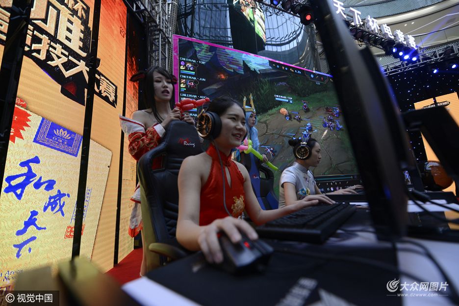 1��6�գ����Lɳ�e�еĺ����׌á�����Ӣ�ۡ�늸�ِ���Qِ�F����5�����C���ۑ��Ů꠆T�c��ʿ�x��ͬ�_����LOL��������һ�����ʵ��Α򌦛Q��